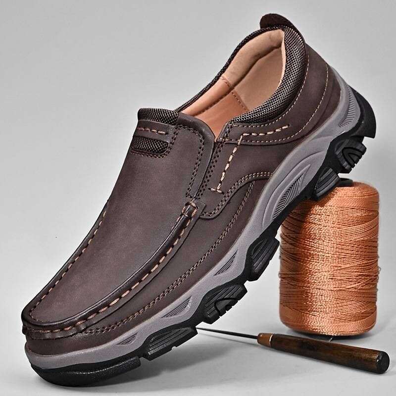 Hot selling in spring 2024, new one legged men's leather shoes, Lefu shoes
