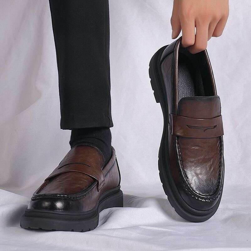 Korean Version Leather Shoes For Business And Leisure, British Style Shoes, Round Toe, Hand Grip Pattern, Trendy Men's