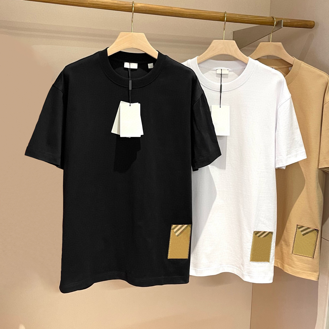 High quality designer men's T-shirt, polo shirt, cotton men's T-shirt, embroidered pattern, fashionable party short sleeved shirt