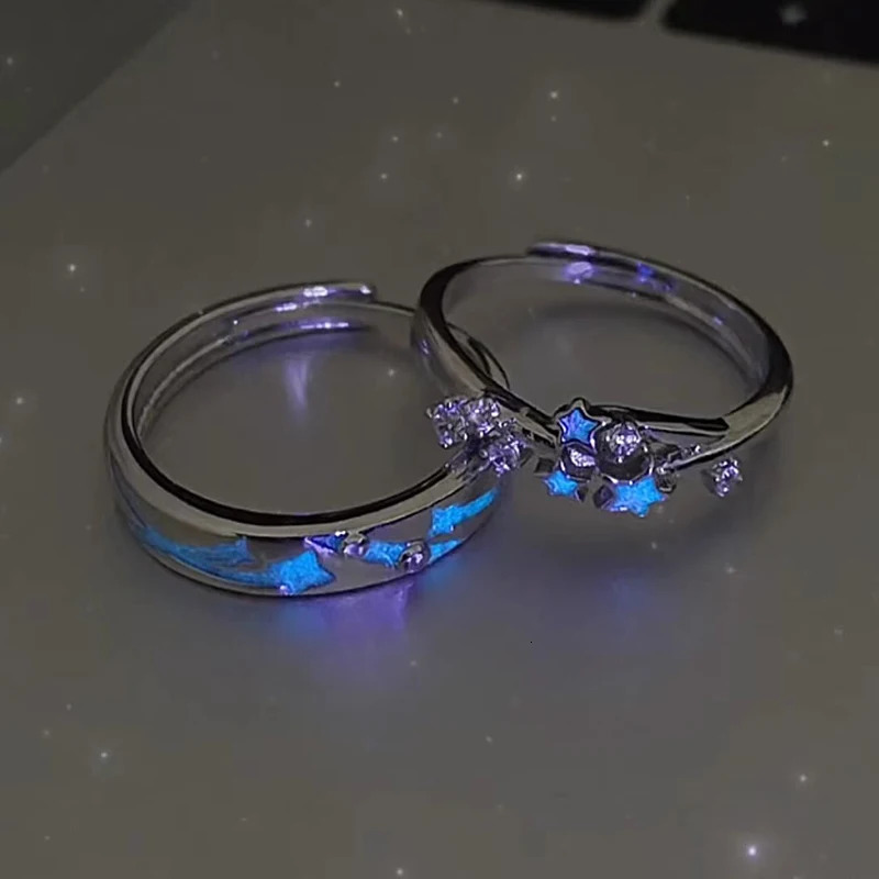 2Pcs Fashion Blue Luminous Star Couple Ring Glow In Dark Fluorescent Zircon Women Men Adjustable Finger Rings Jewelry Gifts 250811