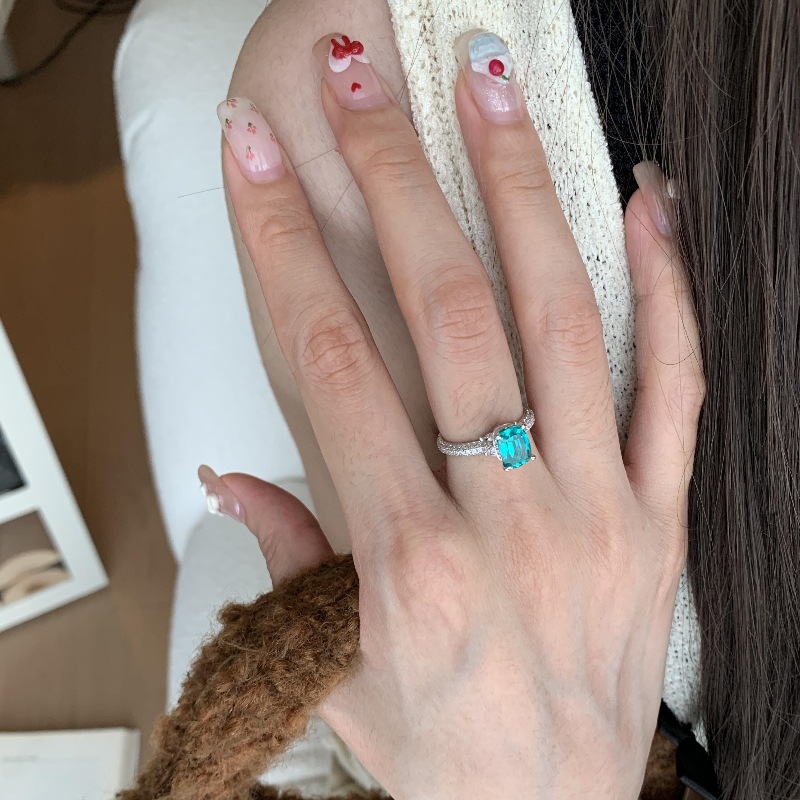 Sparkling Handmade Wedding Rings Luxury Jewelry 925 Sterling Silver Fill Oval Cut Green 5A Cubic Zircon CZ Diamond Gemstones Party Eternity Women Opem