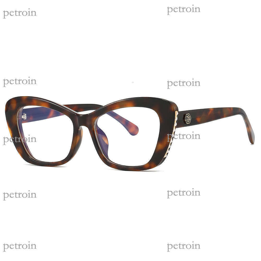 New Cat Eye Fashion Non-Prescription Versatile Personality Myopia Frame for Women Trendy Ins Blue Light Blocking Glasses