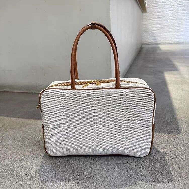 Designer Bag Tote bag Shoulder bag New Bowling Fashionable Single Handbag Commuter Crossbody Underarm Pillow