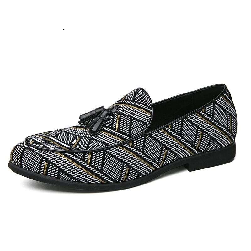 2025 Men's Slip-On Trendy Fashion Shoes Large Size 48 Ethnic Style One-Push Lazy Leather Loafers