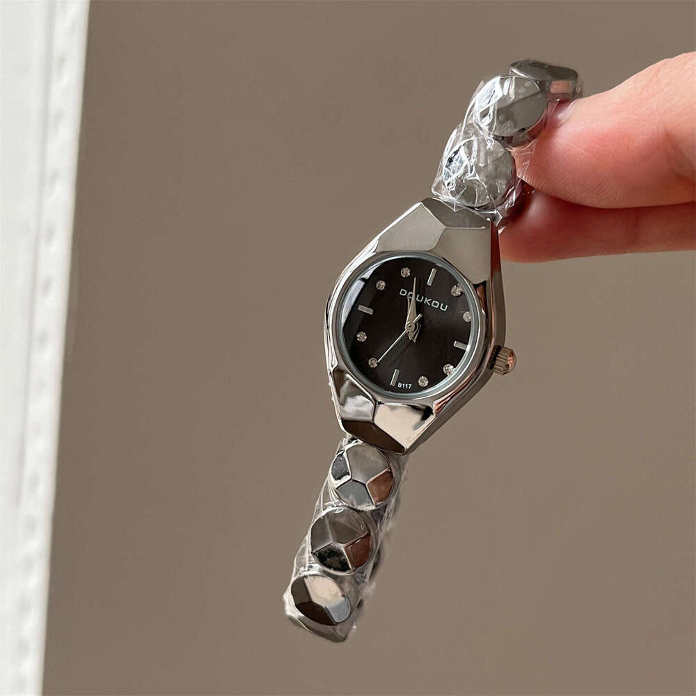 Designer Watch for Women, Compact Thin Strap, Exquisite Korean Version, Fresh Chic Style, Women Small Dial, Student Simple