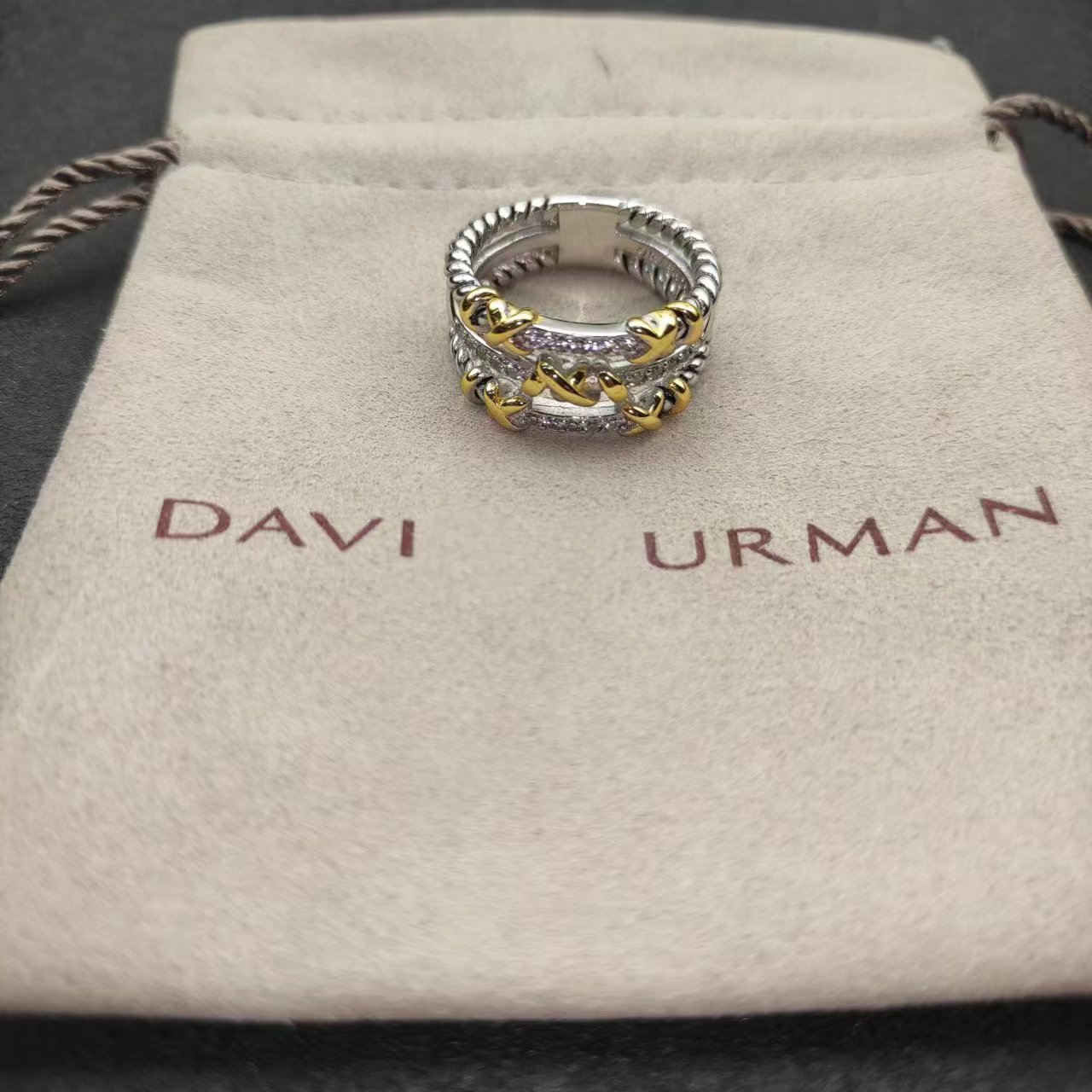 2026 925 Sterling Silver Christmas New DY Jewelry Retro Ring Couple Trend Fashion Simple Spiral Design Colored Crystal Ring for Men and Women To Wear