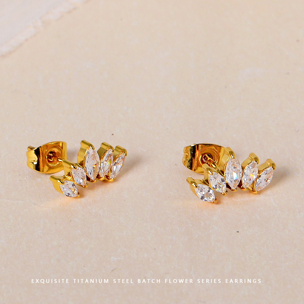 Red Petal Zircon for Women Fashion Versatile High-end Titanium Alloy Stainless Beach Steel Earrings Eco-friendly Color Jewelry for Women