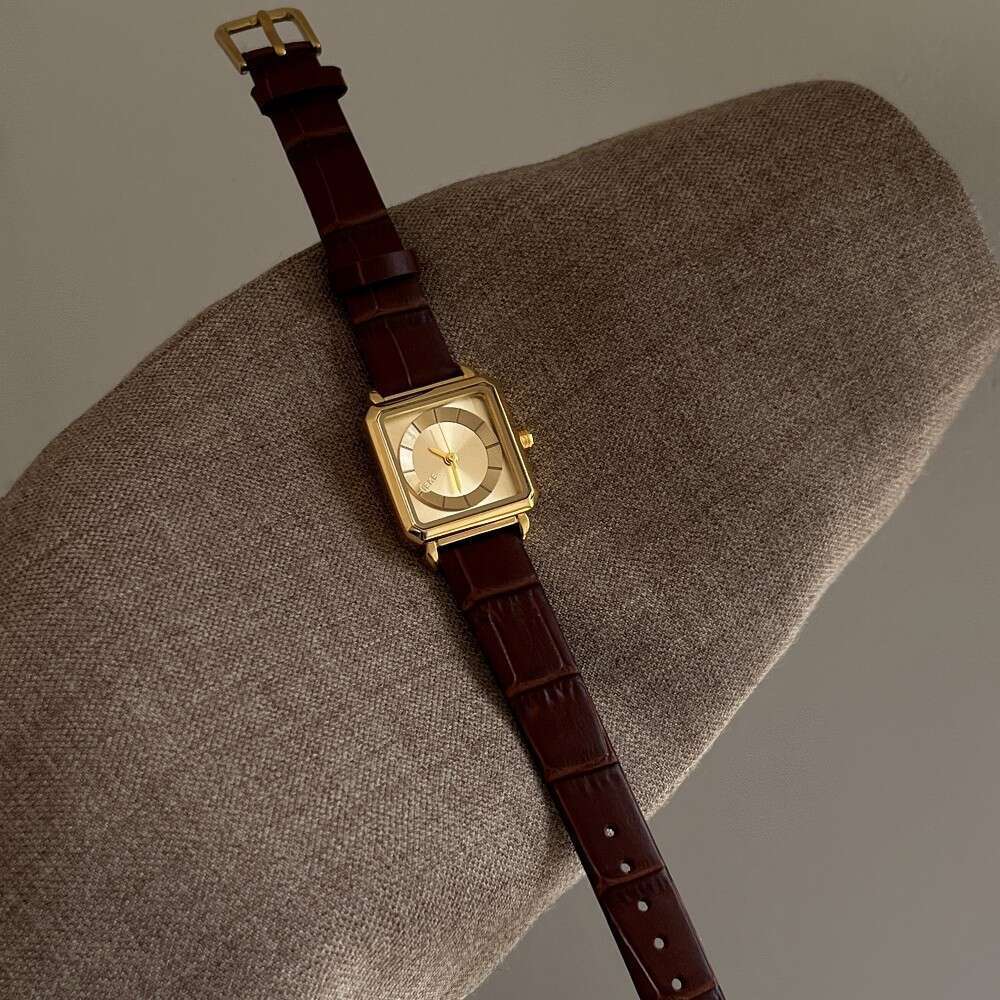 Simple Fashionable High-end Niche Compact Designer Elegant Square Small for Women Dial Women's Watch