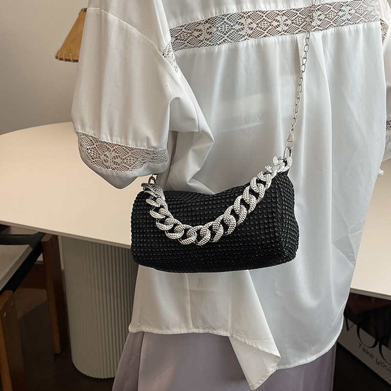Autumn New Women's Shoulder Bag Rhinestone Women's Bag New Banquet Bag Textured Chain Rhinestone Women's Crossbody Bag Autumn New Desig