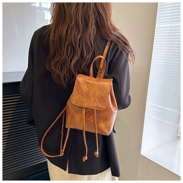 2025 Autumn New Unisex Style Backpack Women's New Minimalist Art Drawstring Retro Shoulder Bag Handbag Autumn New Designer Bag