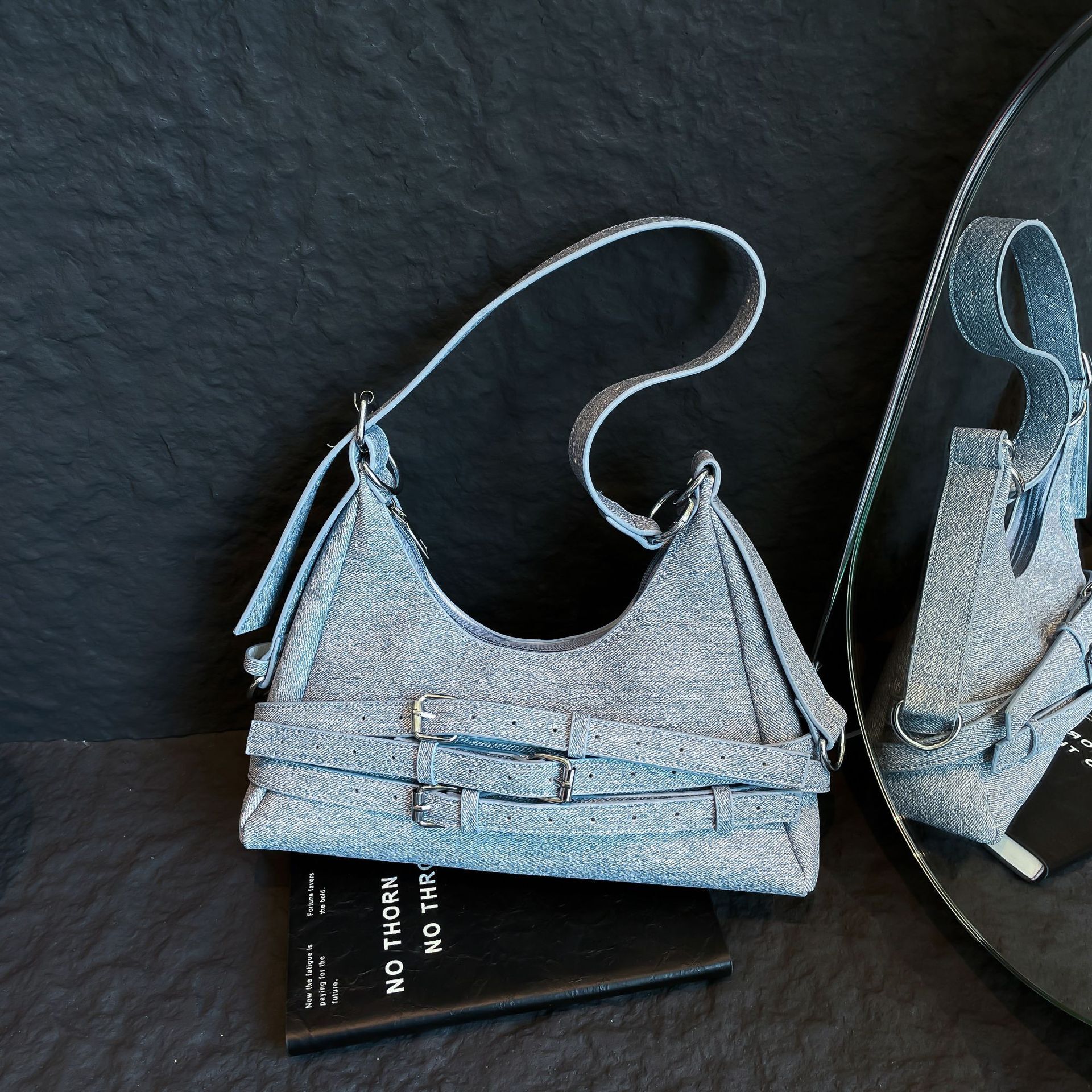 2025 Autumn New Women's Shoulder Bag Autumn New Fashion Women's Small Bag Fashion Underarm Dumpling Bag Women's Crossbody Bag Autumn Ne