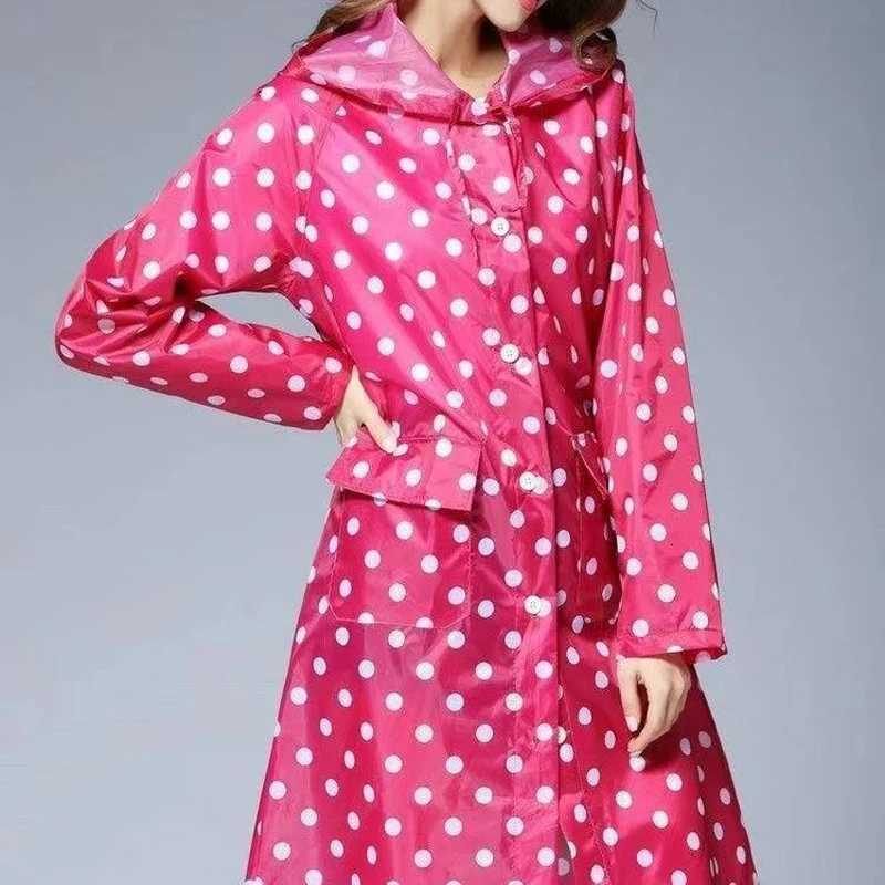 Fashion Windproof Waterproof Raincoat for Men Women Lightweight Breathable Hiking Travel Poncho Outdoor Cycling Rain Gear Y250814