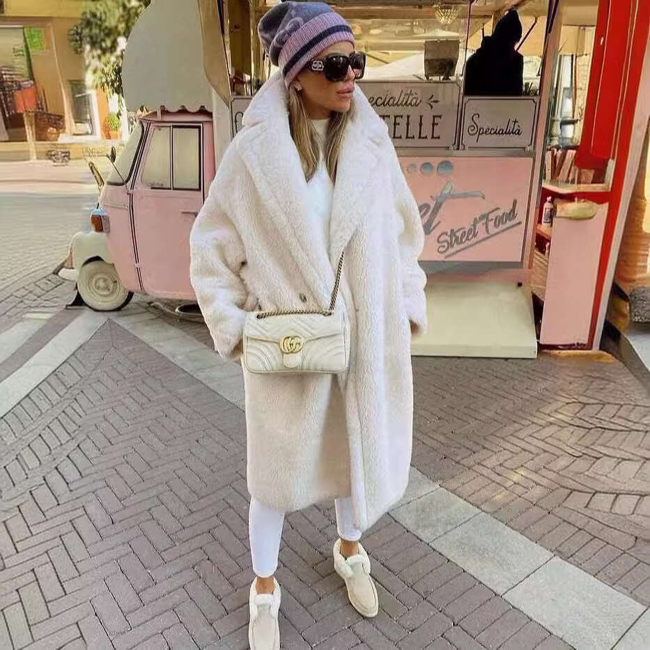 Autumn and winter loose fur one-piece faux fur jacket for women's mid to long windbreaker with lamb fur