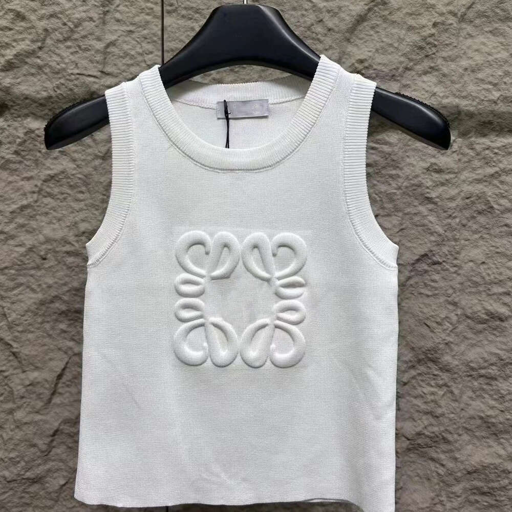 Loewetoplys Tshirt Summer Fashion Tank Top Women Female Knitted Designer High Street Tank Vest Sexy Embroidery Inlaid Diamond Vest Ventilation Woven Top Shirt Ce2