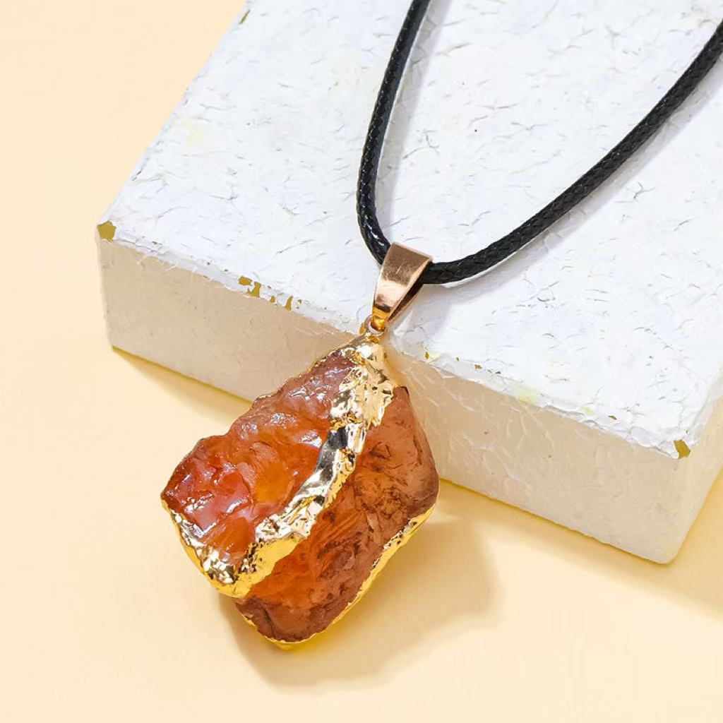 2025 New Arrival Natural Crystal Raw Stone Gold Plated Pendant Necklace Amethyst Rose Quartz Milky Yellow Crystal Irregular Raw Stone Decorative Chain