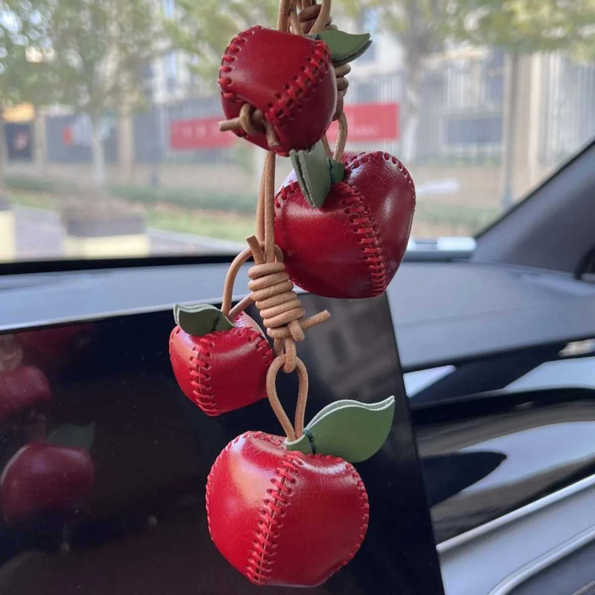 High-end Cowhide Leather Hand-sewn Bag Pendant ple Pear Good Things Ce True Safe Fruit Keychain DIY Bag Y250815