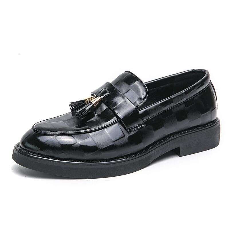 Large For Men 2025 Spring And Autumn New Men's Patent Leather Tassel Size 46 British Wedding Shoes