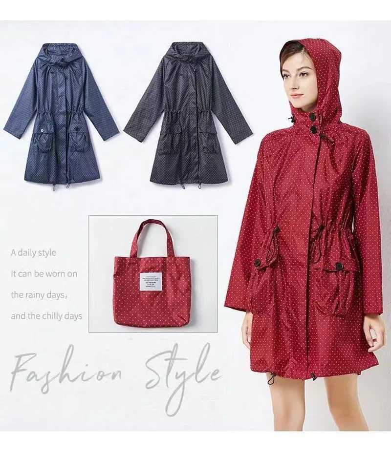 Fashion Lightweight Women Breathable Raincoat Outdoor Portable Men Rain Coat Ponch For Rain Hiking Waterproof Biker Rainwear Y250814