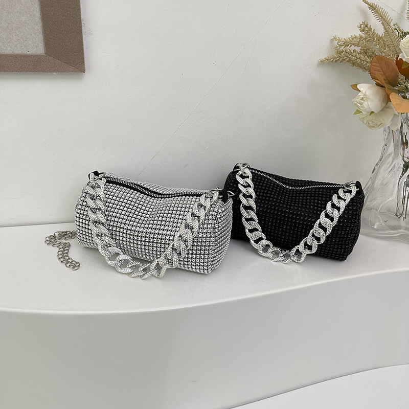 Autumn New Women's Shoulder Bag Rhinestone Women's Bag New Banquet Bag Textured Chain Rhinestone Women's Crossbody Bag Autumn New Desig