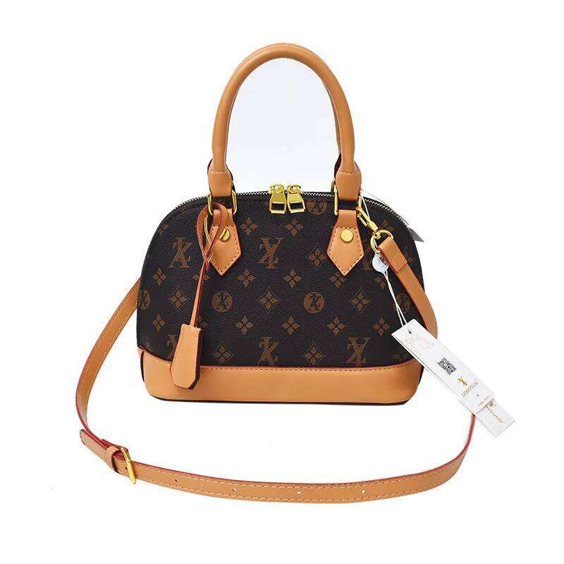 Luxury Bag Fashionable Female Shoulder Bag Designer Bag Printed Retro Handbag Vintage Flower Shell Bag New Crossbody Bag