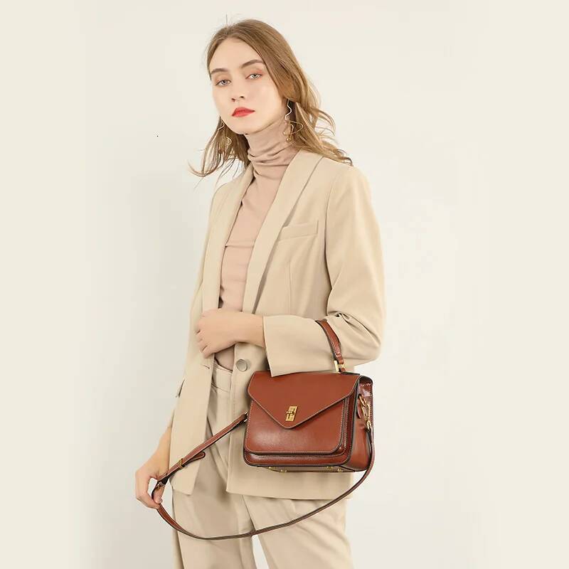 Genuine Leather Women High Quality Simple Vintage Fashion Postman Handbags Ladies 2025 Shoulder Green Small Bag