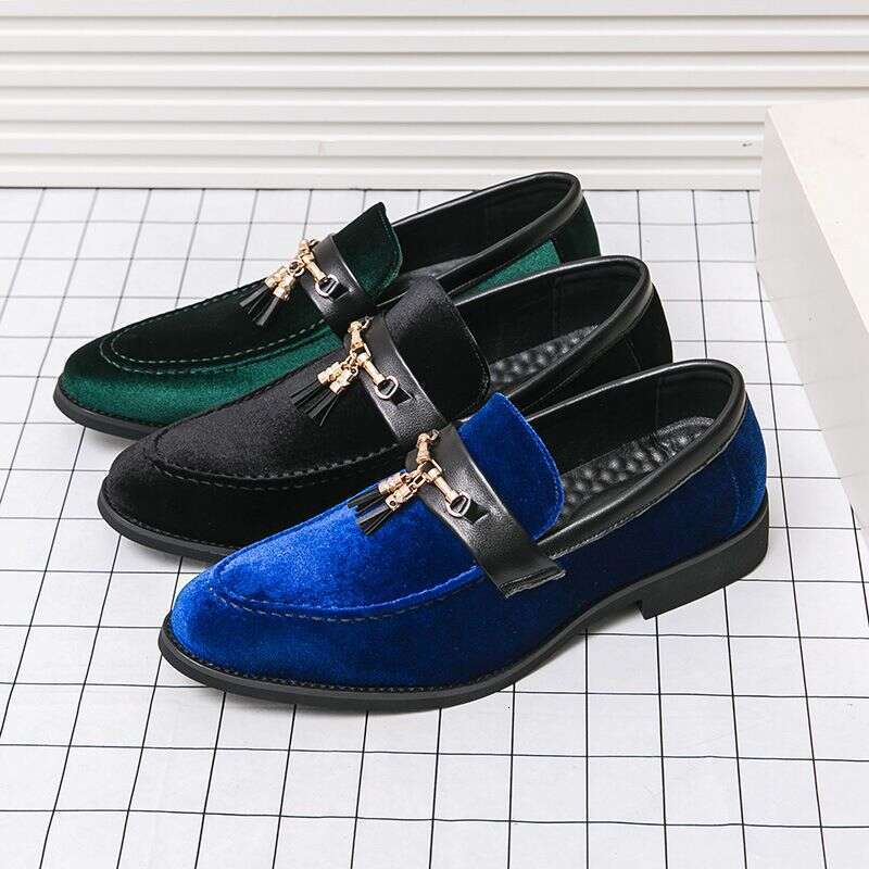 Large Size Loafers With British Style Suede, Soft Comfortable Beanie Shoes, Fashionable And Casual, One Foot Business