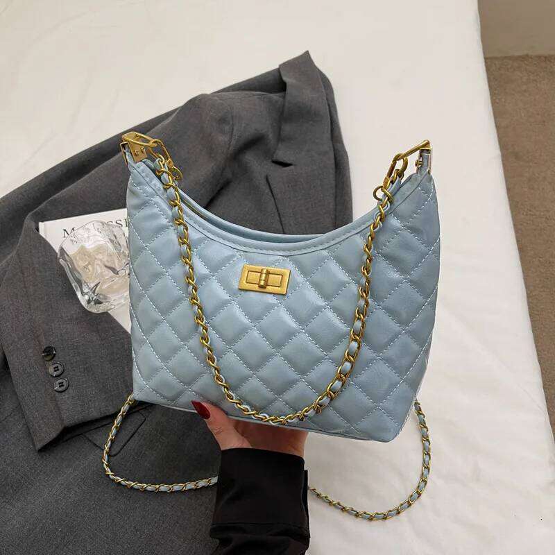 2025 Designer bag Luxury bag Chain Bag Women's Vintage Chic Crossbody Shoulder Underarm Versatile