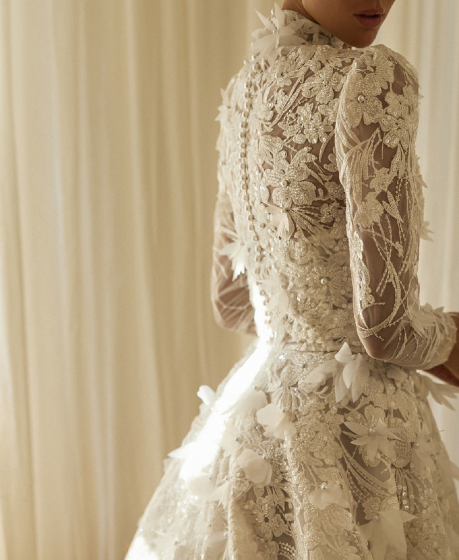 Luxury A Line Women Wedding Dress V Neck Long Sleeves Bridal Gowns Appliques Sequins Lace Detachable Train Dress Customized vestidos de novia