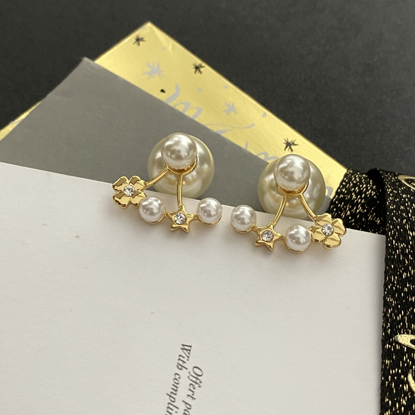 Pearl, Four - Leaf Clover and Star Diamond - Inlaid Earrings, Elegant, Light Luxury and Retro - Style Earrings Ever fade