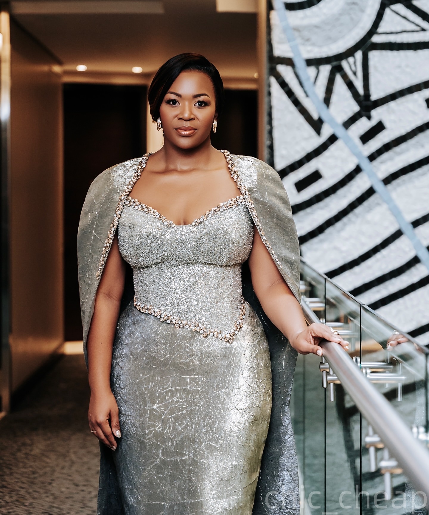2025 Plus Size Silver Sheath Mother Of Bride Dresses Beaded Crystals Two Pieces Evening Party Mama's Dress Vintage Birthday Wedding Guest Groom M