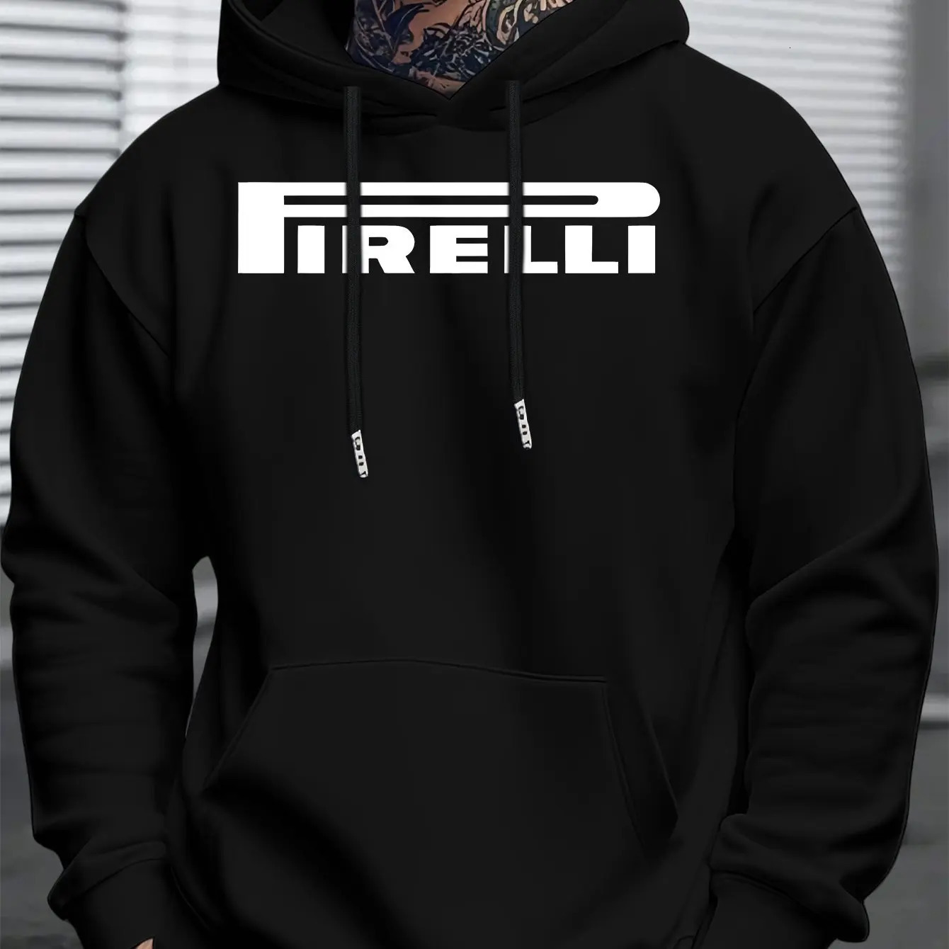 Mens Casual Winter Hooded Sweatshirt Regular Fit Machine Washable Trendy Streetwear Pullover Comfortable Knit Fabric traf 250814