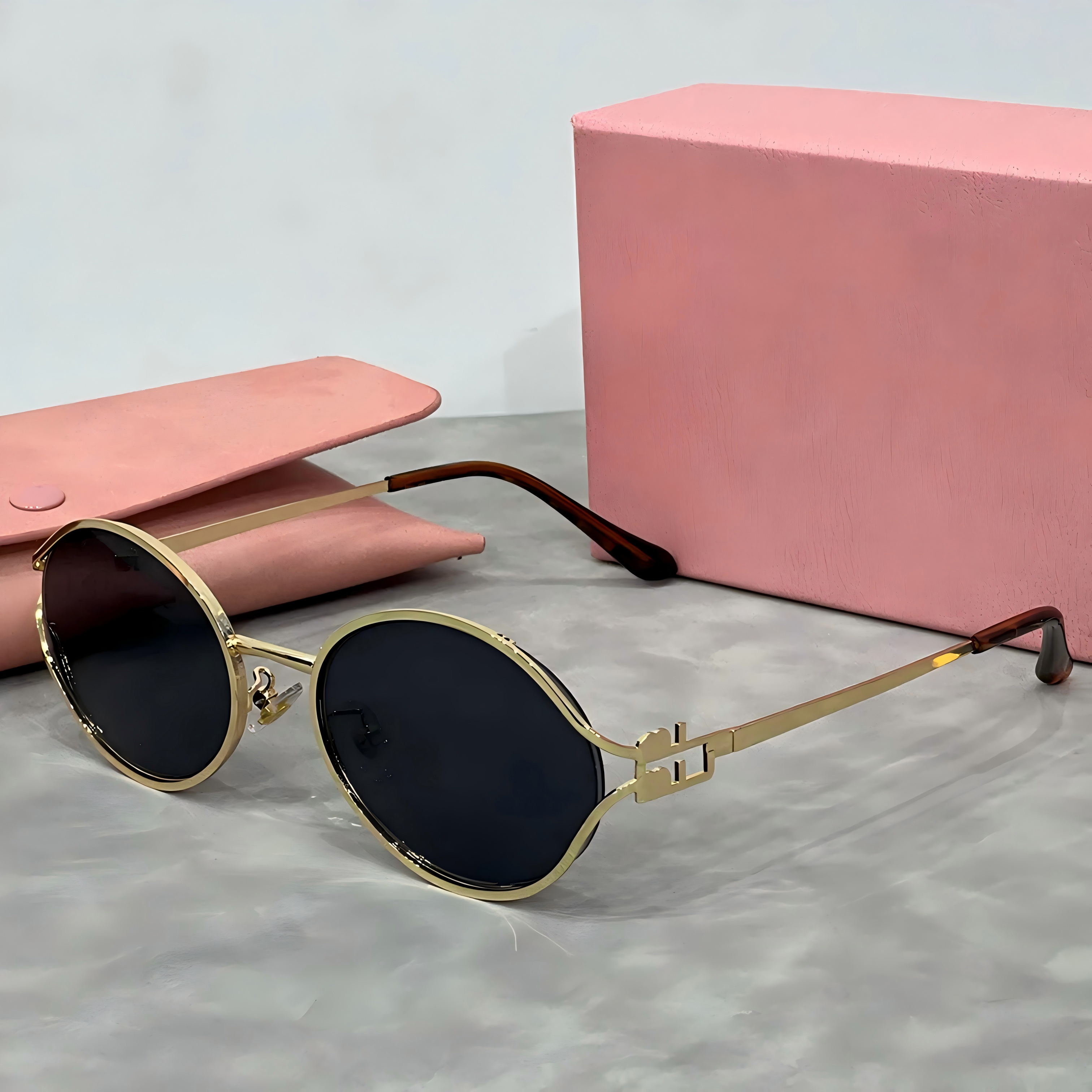 IU Designer Sunglasses Women's Oval Sunglasses Metal Legs Lightweight Design Fashion Trend Outdoor Beach Travel Photography UV Protection High Quality with Box