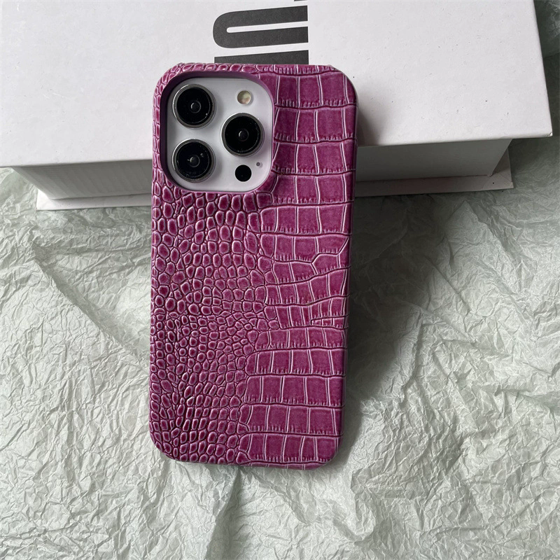 Vintage Crocodile Texture Case - Half-Wrap for iPhone 12/13/14/15/16 Pro Max