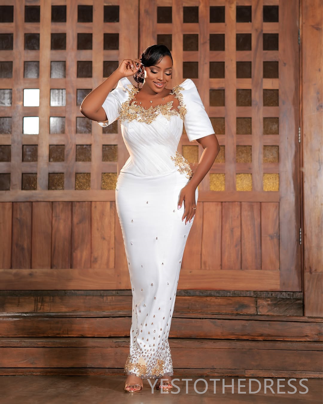 2025 Off White African Wedding Dress Bridal Gowns For Bride Sheer Neck Short Sleeves Floor Length Beaded Rhinestones Crystals Wedding Gowns For Black 