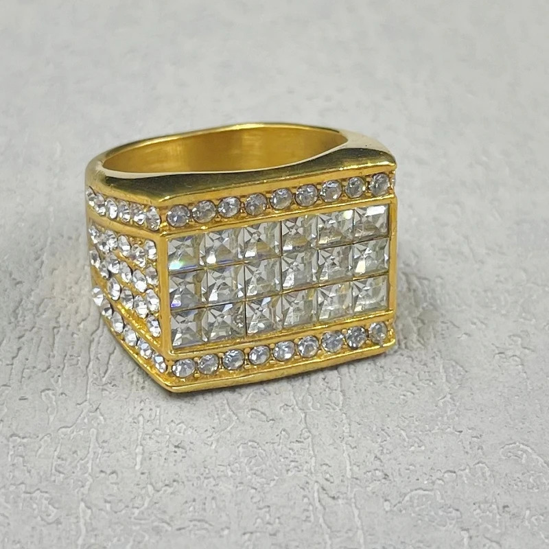 Vintage hip hop gold silver color Ring for men Women with rhinestone Jewelry Fashion Stainless Steel Engagement Wedding 250811