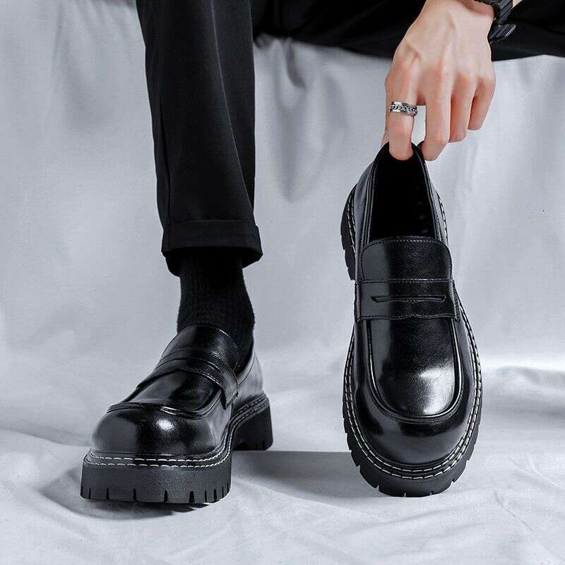 Thick Soled Loafers For Men's Summer 2025, Black Small Leather Shoes, British Style, High-end Feel, Lazy Person Kicks