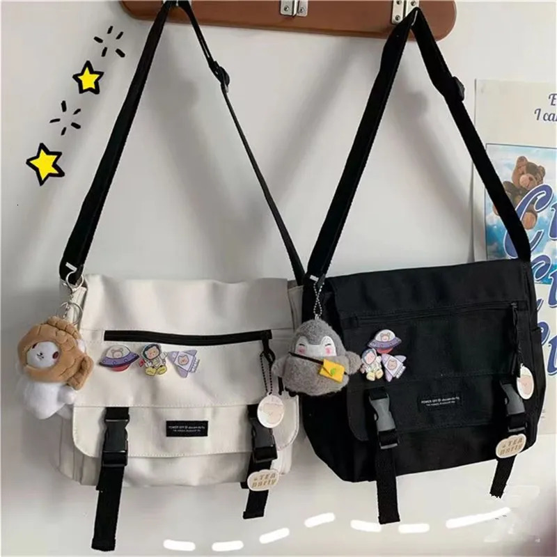 Harajuku Versatile Messenger Bag Retro Street Crossbody Bag Student School Canvas BagCasual Large Capacity Shoulder Bag 250809