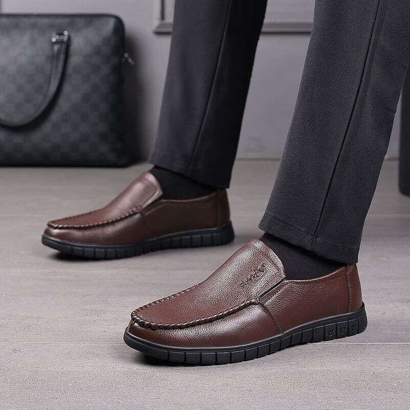 New fashionable casual leather for middle aged dads plus size Korean version versatile bean men's foreign trade slip on shoes