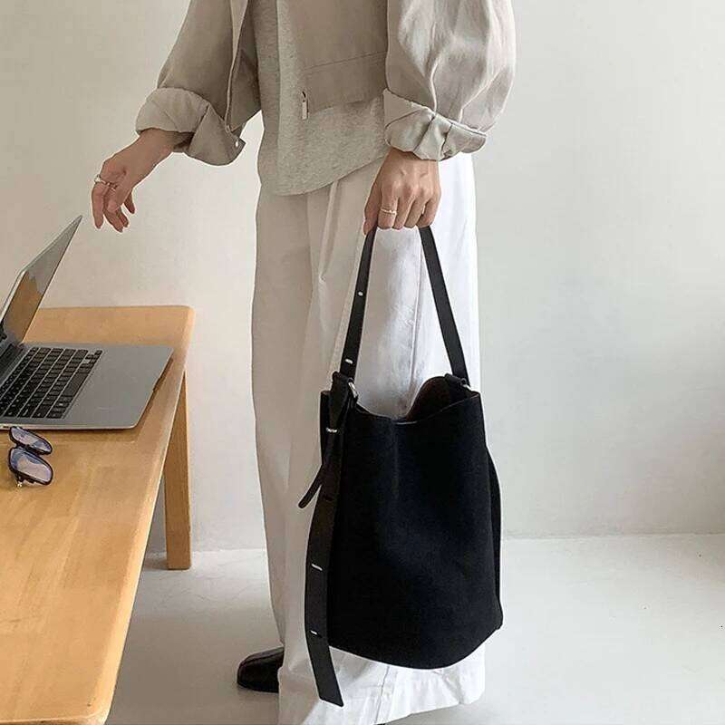 Vintage Faux Suede Bucket Large Capacity Women Shoulder Bags Wide Strap Handbags Trend Autumn And Winter Tote Shopper Bag 20250815