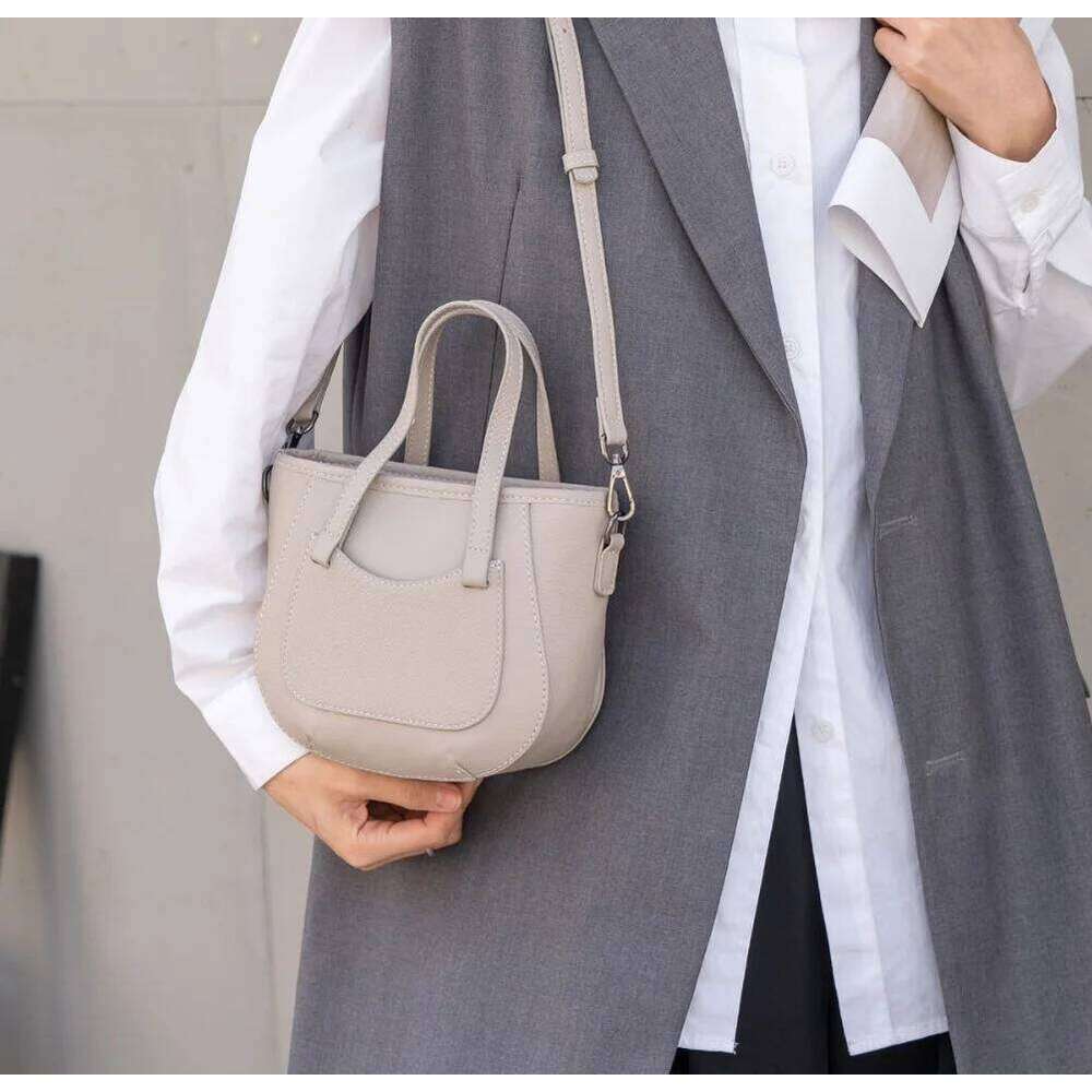 2025 New Fashion Mini Bucket Tote Handbag Women Cowhide Genuine Leather Shopping Slant Travel Vintage Bag 250815