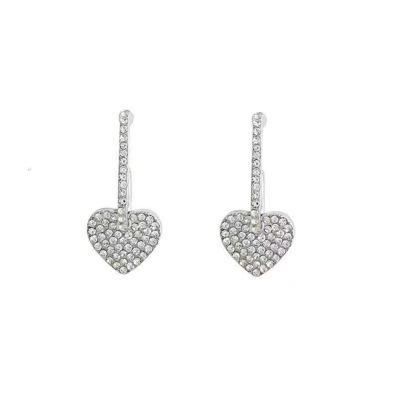 DHcollections Korean Style Heart 2024 New Trend Niche Design High-end Light for Women Summer Temperament Stud Earrings