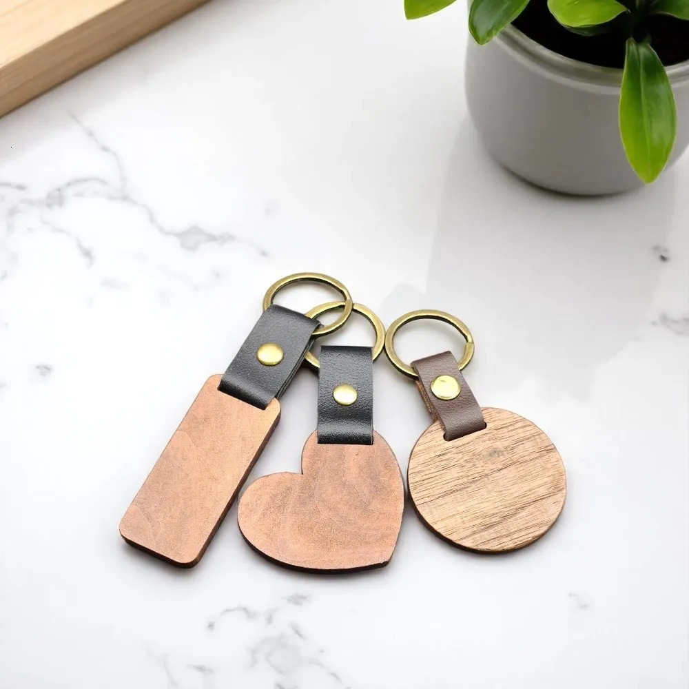 2025 Fashion Engraved Wooden Keychain Car Pendant Customizable Keyring Gift for Friend 250811