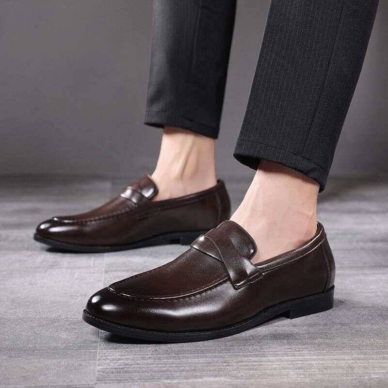 Korean version of trendy youth small leather with one foot for men's casual shoes