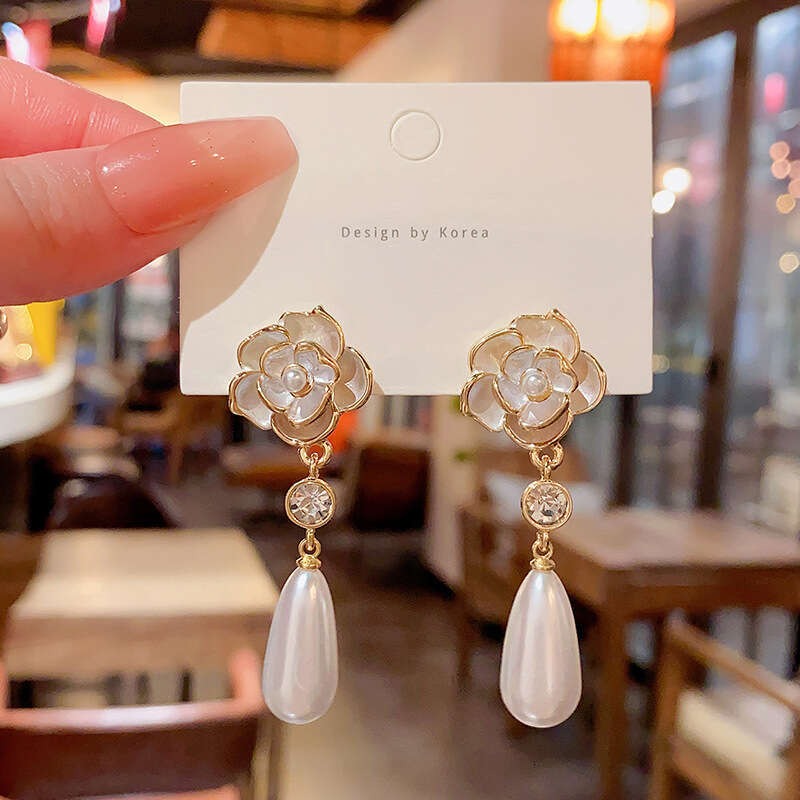 S Sier Needle Long Tassel Pearl Earrings for Women, Light Niche High-end Camellia Stud Earrings, Internet Celebrity Ear Accessories