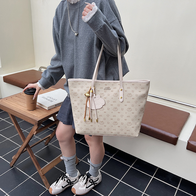 Large Capacity Luxury Women's Vintage Handbag Free Shipping Designer New Minimalist Single Shoulder Underarm Bag Fashion Casual Shopping Bag