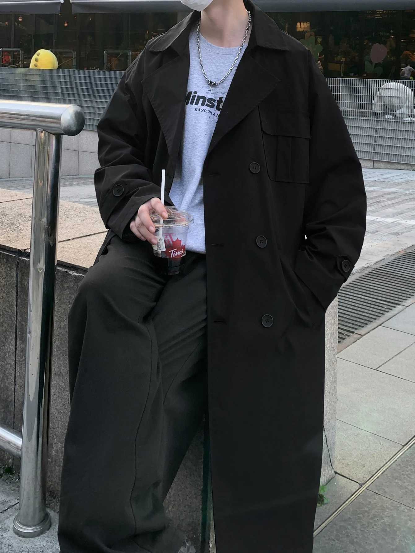 Mens autumn trench coat with double-breasted design and pockets suitable for outdoor leisure in spring and autumn. W250815