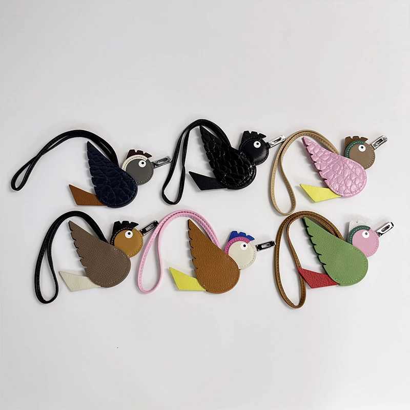 Handmade Flying Bird Pendant Gift Ornament Birdy DIY Craft Kit Cute Keychain Accessories for Bag Car Decor Genuine Leather Charm Y250815