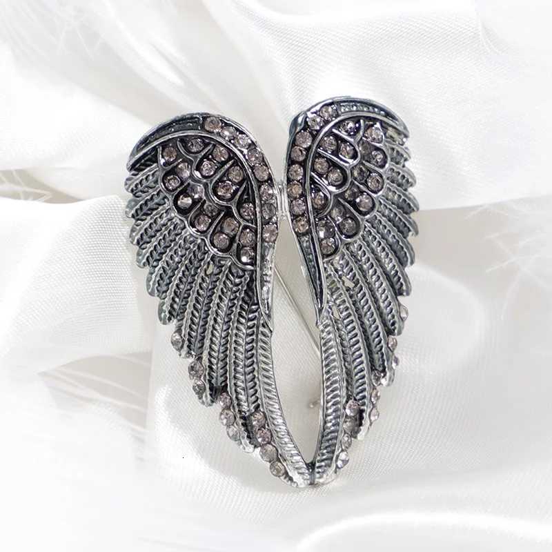 Fashion Crystal Angel Wing Brooch Pins Jewelry Women Men XJ250815