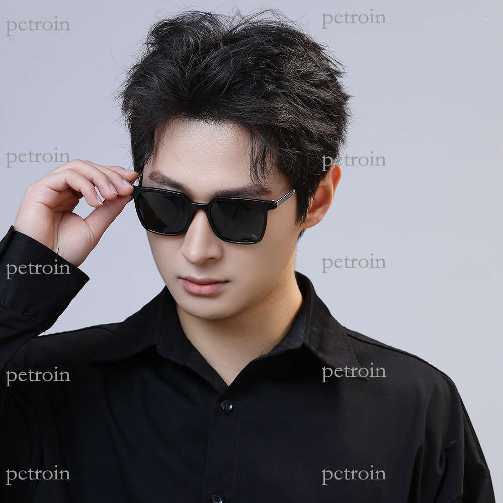 25 New Small Frame for Men Driving Cycling Outdoor Sports Polarized Sunglasses Trendy Glasses