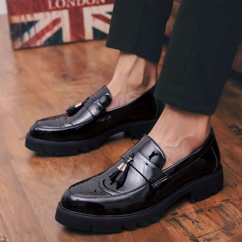 2025 Spring And Autumn Youth Slip-On Loafers Thick-Soled Height-Increasing Black Fashion Men's Casual Leather Shoes